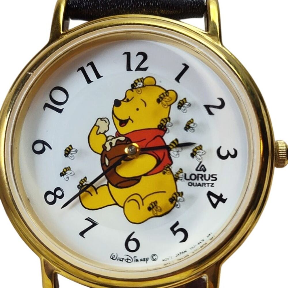 Vintage Lorus Disney Winnie the Pooh Bee Seconds Watch Gold Tone